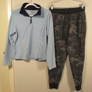 32 Degrees Gray Camo Joggers & Blue Fleece Top